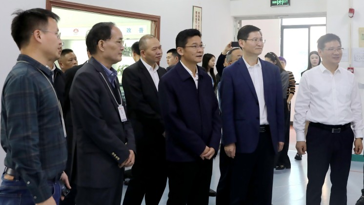 湖南省人民政府副省長、黨組成員曹志強 蒞臨炬神電子調(diào)研